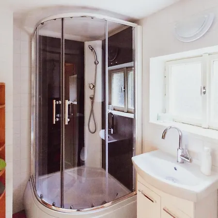 House In The Hills&woods, For 6-16 Guests, Prague 20km 펜션 *