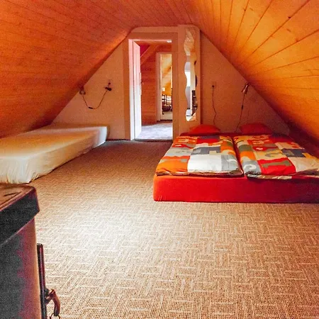 House In The Hills&woods, For 6-16 Guests, Prague 20km 펜션