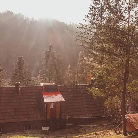 House In The Hills&woods, For 6-16 Guests, Prague 20km 펜션