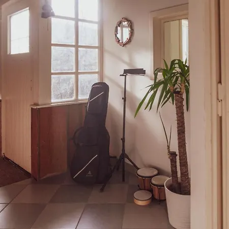 House In The Hills&woods, For 6-16 Guests, Prague 20km 펜션 *